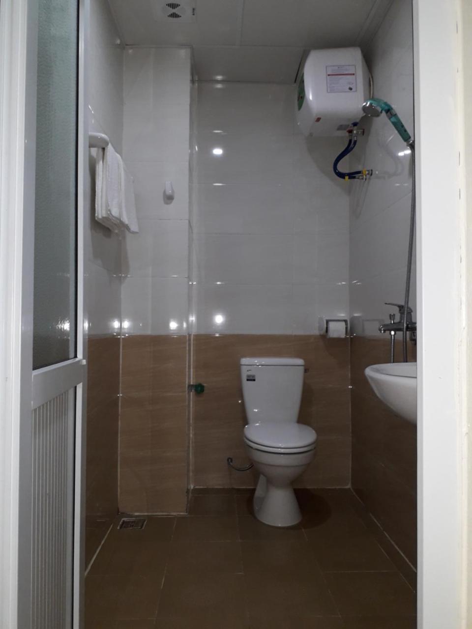 Guesthouse Anh Khang Ha Long Bagian luar foto