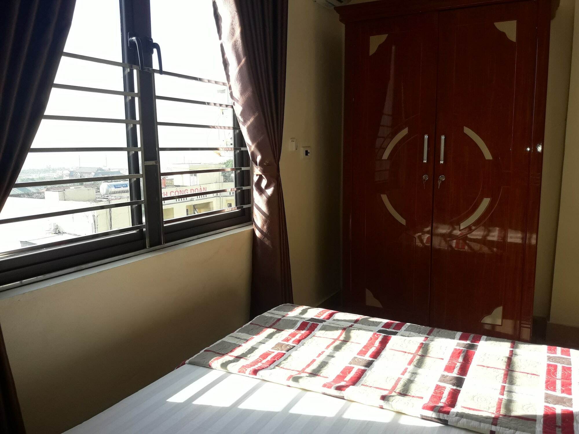 Guesthouse Anh Khang Ha Long Bagian luar foto
